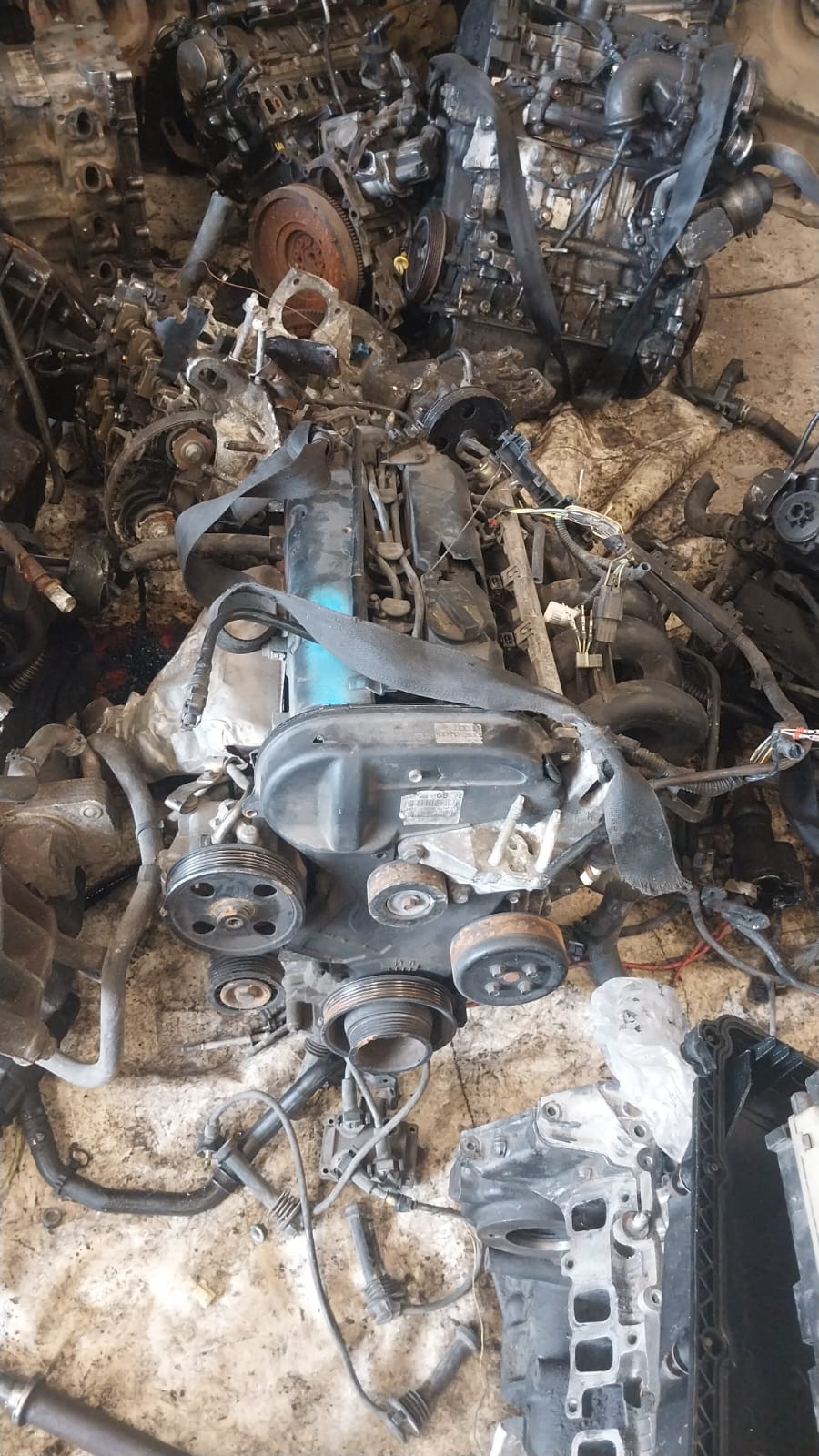 Ford Focus 1 1.6 Benzinli Çıkma Motor