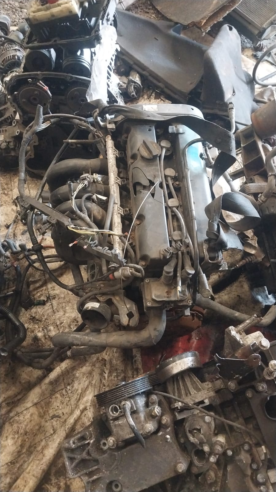 Ford Focus 1 1.6 Benzinli Çıkma Motor - Görsel 4